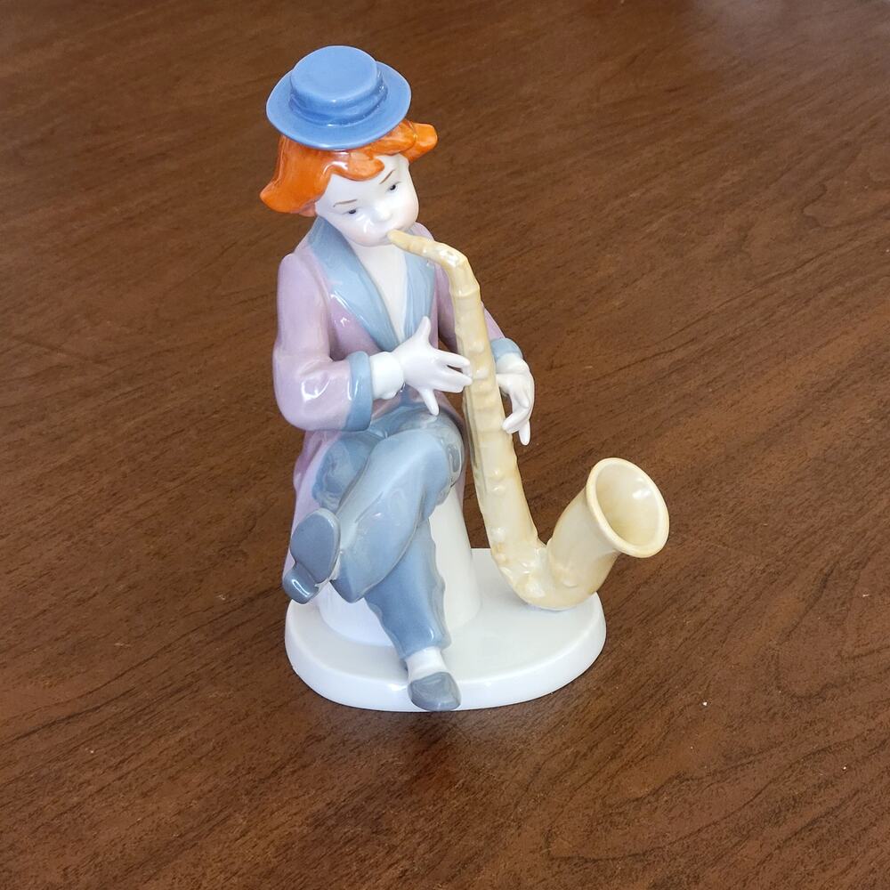 Vintage 1985 Goebel Clown Playing Saxophone W Germany A Ruiz Figurine Circus